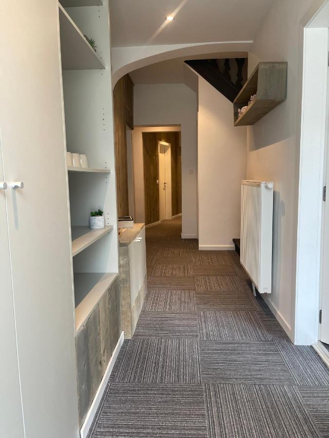 Grote In Centrum Met Badkamer ! Couette-café *